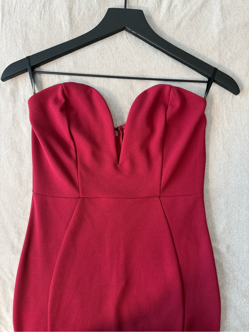 Elegant Burgundy Strapless Mermaid Dress